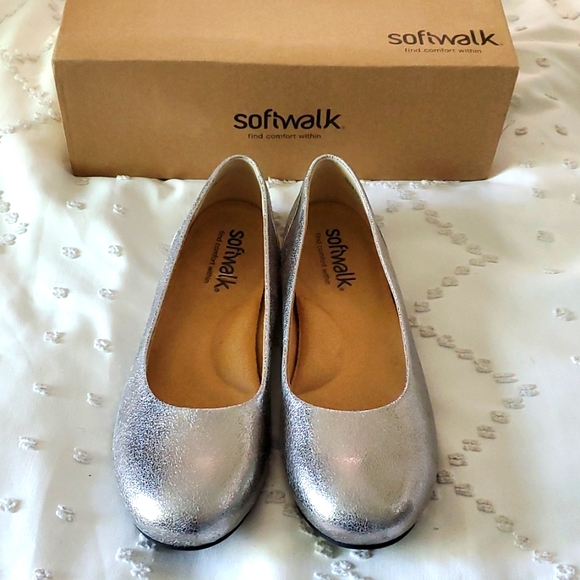 Software silver leather ballet flats size 10.5 - Picture 2 of 7